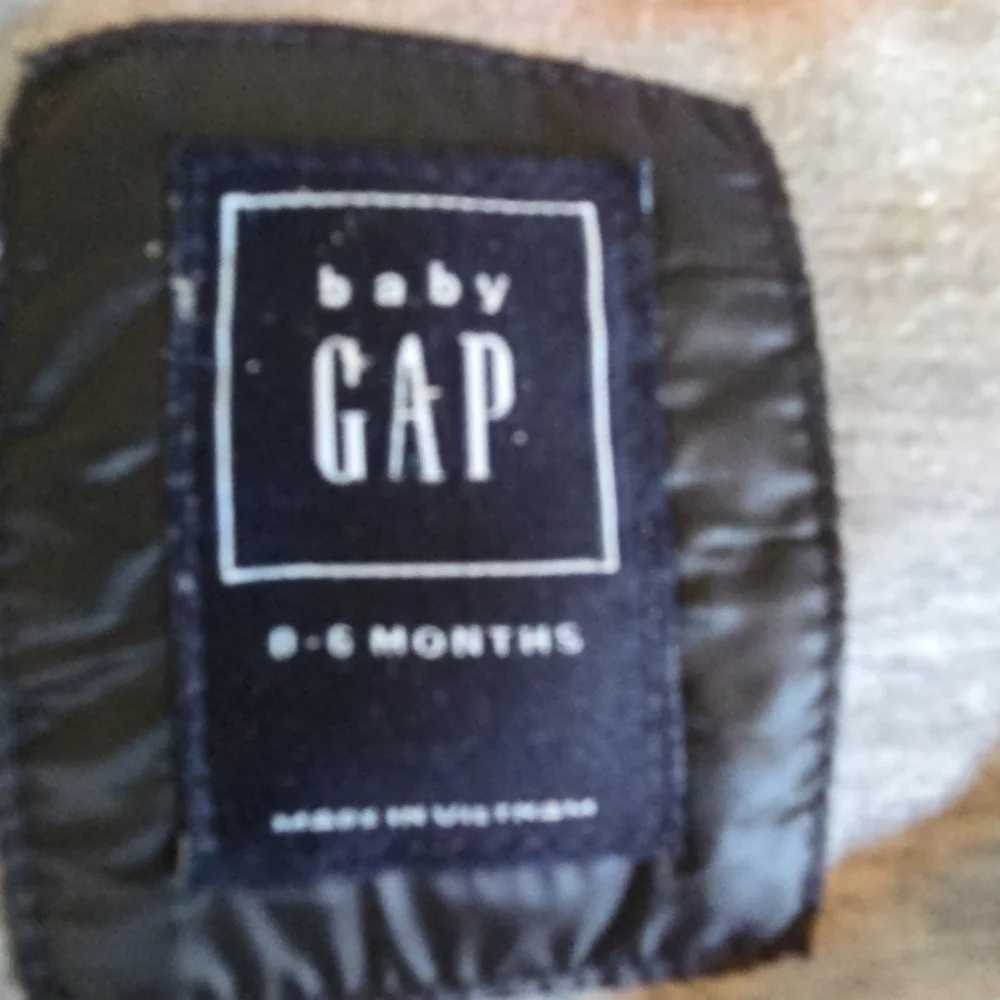 Baby Gap Puffer Vest 0-6 Months